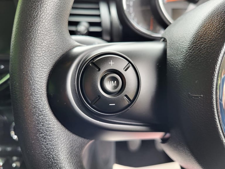 2020 MINI Hatch 1.5 Cooper Classic Euro 6 (s/s) 3dr HATCHBACK Petrol Manual