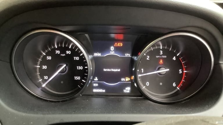 2017 Land Rover Discovery Sport 2.0 TD4 HSE 5d 180 BHP Estate Diesel Manual