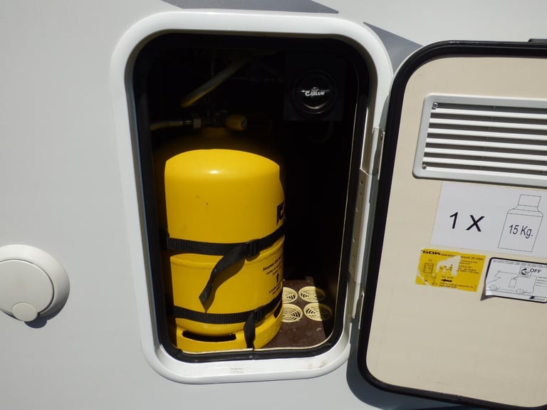 Roller Team Zefiro 685 Motorhome DIESEL MANUAL 2019/19