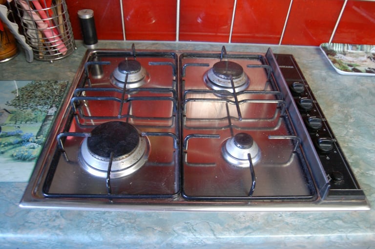 B&Q Homark Four Ring Gas Hob in Perfect Working Order, Stainless Base & Mains Electric Ignition