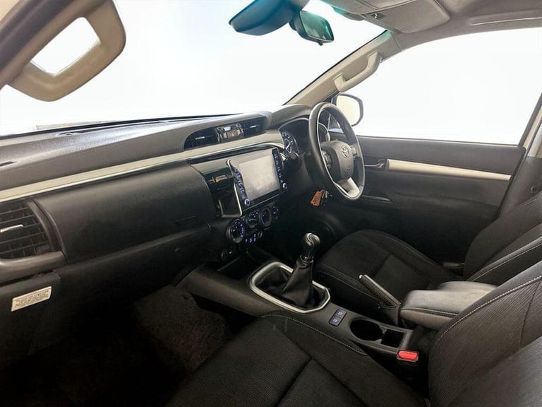 2021 Toyota Hilux Icon D/Cab Pick Up 2.4 D-4D PICK UP DIESEL Manual