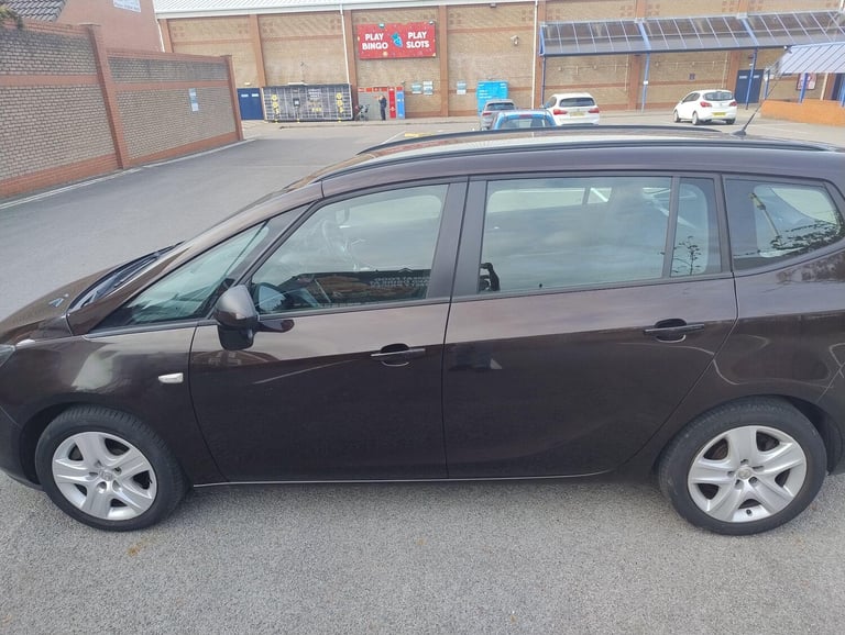 2014 Vauxhall Zafira Tourer 2.0 CDTi Exclusiv Auto Euro 5 5dr MPV Diesel Automatic