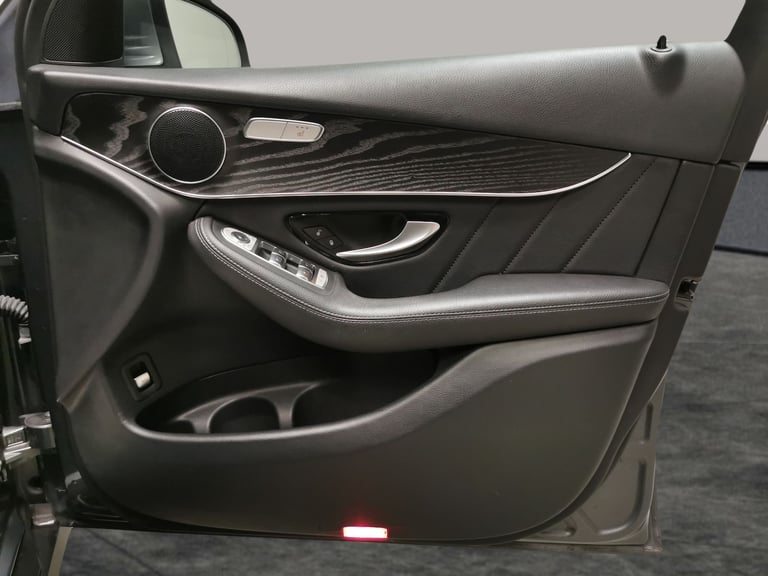 2018 Mercedes-Benz GLC 2.1 GLC220d AMG Line SUV 5dr Diesel G-Tronic+ 4MATIC Euro 6 (s/s) (170 ps)...