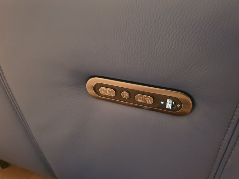 Sofology Designer Leather 3 seater Sofa*Electric Recliner*NEW