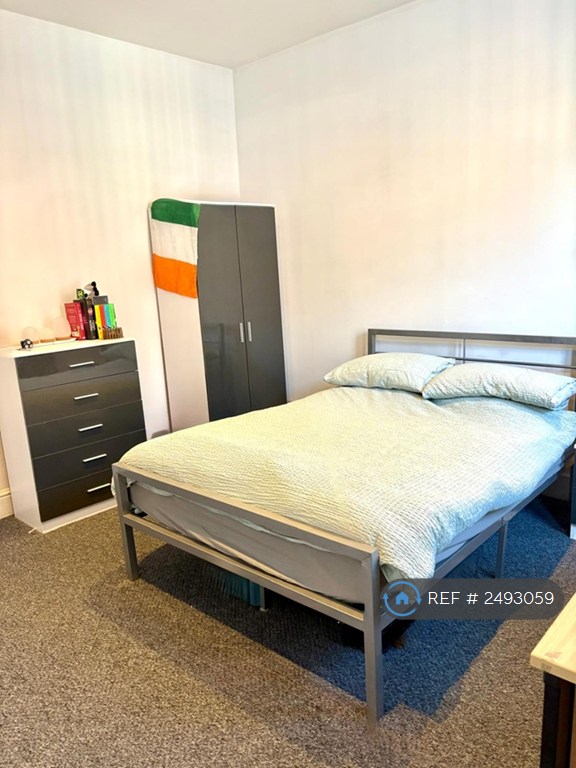 5 bedroom house in Patterdale Road, Liverpool, L15 (5 bed) (#2493059)