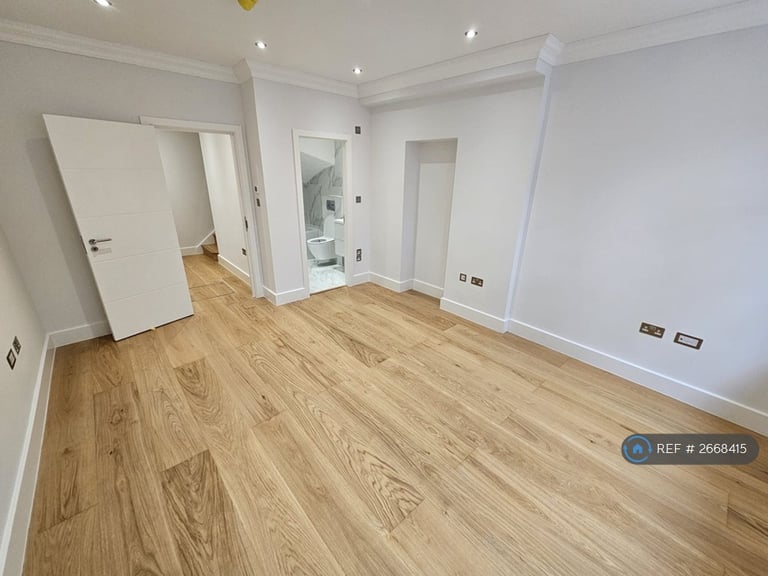 1 bedroom flat in Chatsworth Road, London, NW2 (1 bed) (#2668415)