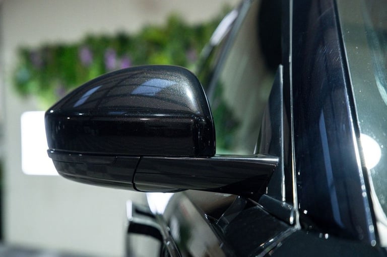 2019 Land Rover Range Rover Velar 3.0 D300 R-Dynamic HSE SUV 5dr Diesel Auto 4WD Euro 6 (s/s) (30...