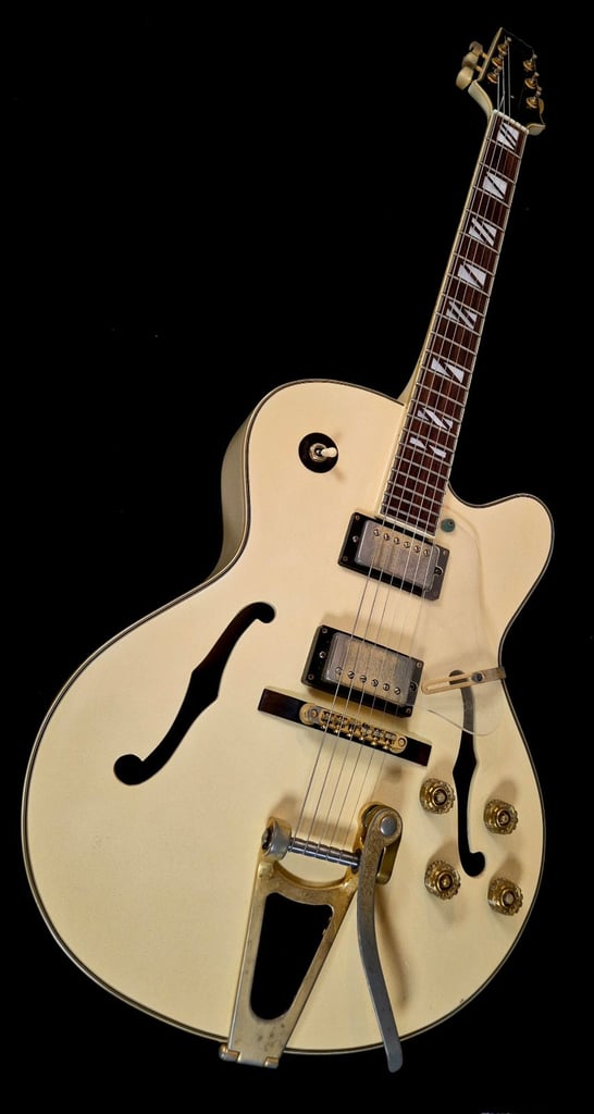 Aria Pro II FA-70T Hollowbody Vintage White 