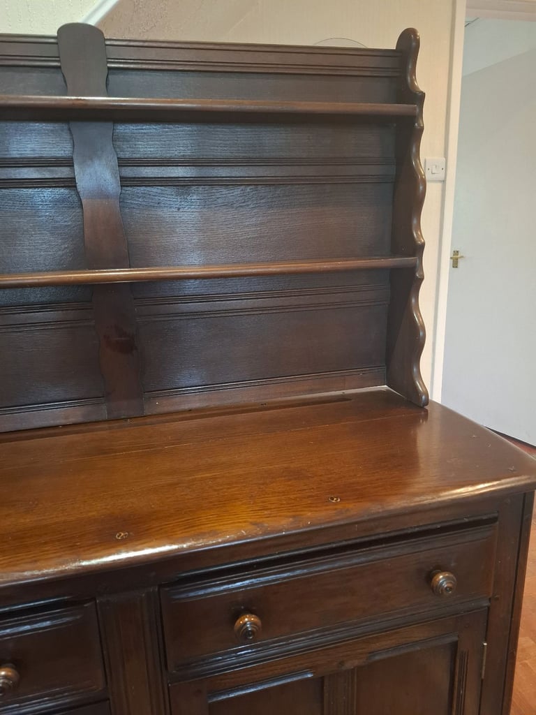 Dark Oak, Ercol, Welsh Dresser £100