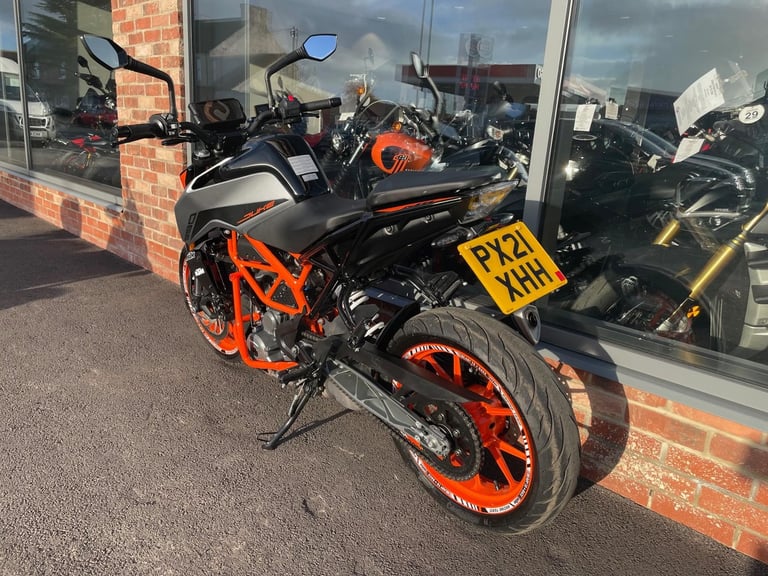 KTM 390 Duke 2021