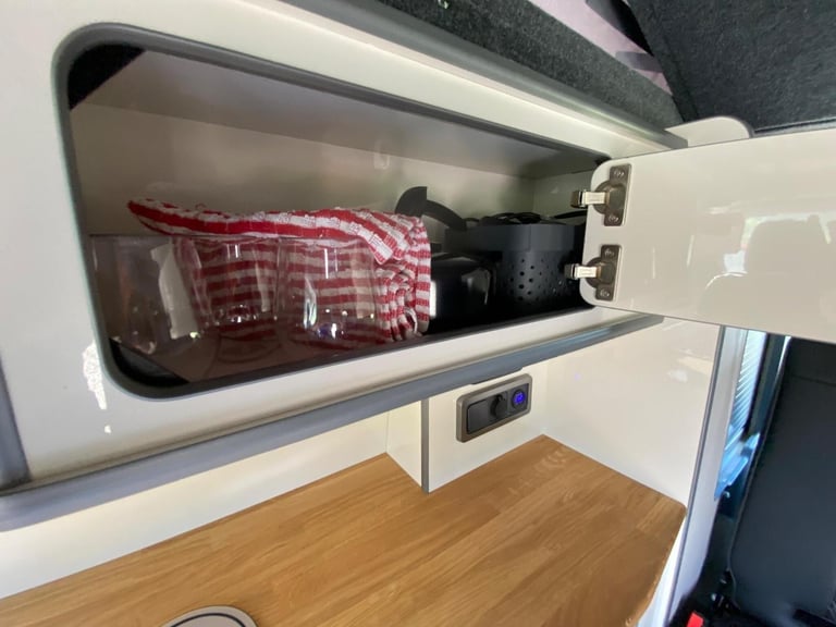 2025 Renault Trafic Campervan 4Belts,4Berth