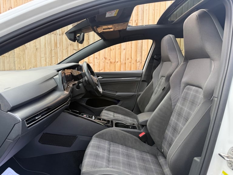 2024 24 VOLKSWAGEN GOLF GTD MK8 DSG 2.0 TDI 5DR *PANORAMIC ROOF* *1 OWNER*