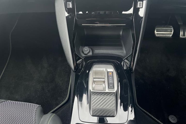 2024 Peugeot 2008 1.2 PureTech 130 GT 5dr EAT8 HATCHBACK PETROL Semi Automatic