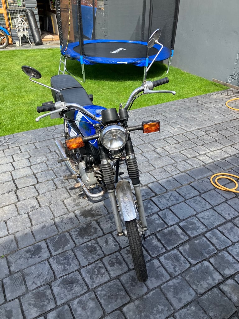 Yamaha, 1988, 49 (cc)