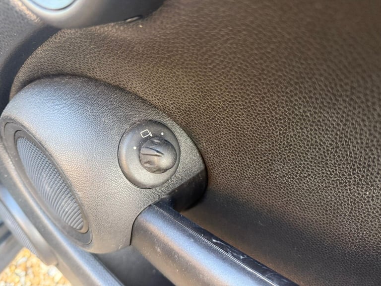 2008 MINI Hatch 1.6 Cooper Steptronic Euro 4 3dr HATCHBACK Petrol Automatic