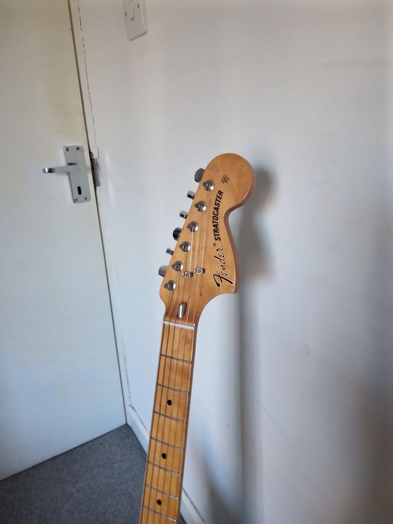 Fender Vintera '70s Limited Edition Hardtail Stratocaster/Strat (black/mint)