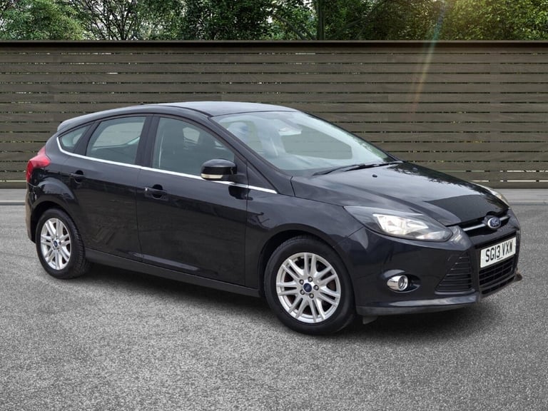 2013 Ford Focus 1.6 Titanium Powershift Euro 5 5dr Hatchback Petrol Automatic