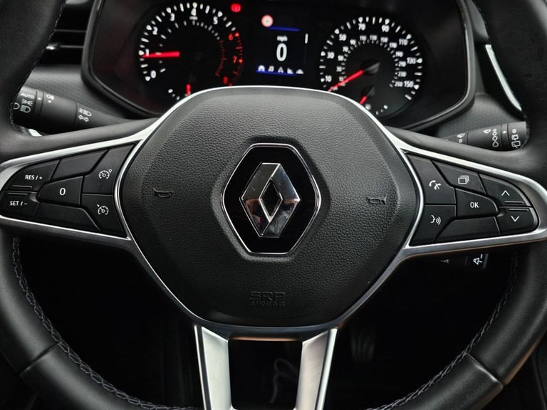 2021 Renault Clio 1.0 TCe 90 Iconic 5dr HATCHBACK PETROL Manual