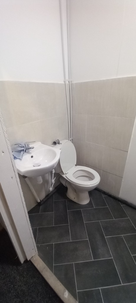 **LET BY**FLAT 7**6 WATERLOO ROAD**BURSLEM**HIGH SPEC**