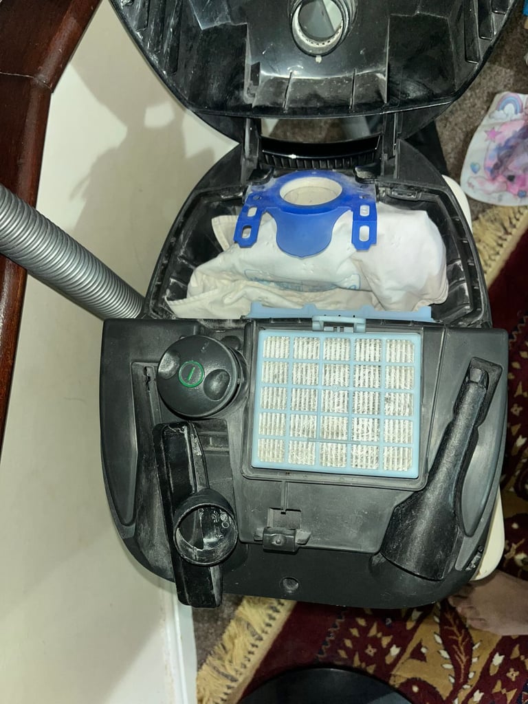 BOSCH GL30 vacuum cleaner