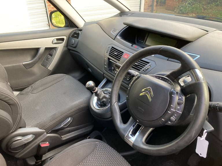 2010 PEUGEOT 1.4 HDI DIESEL 3 DOOR HATCHBACK. 55 mpg., £20 TAX LONG MOT.