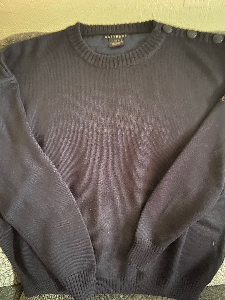 Men’s sweater 