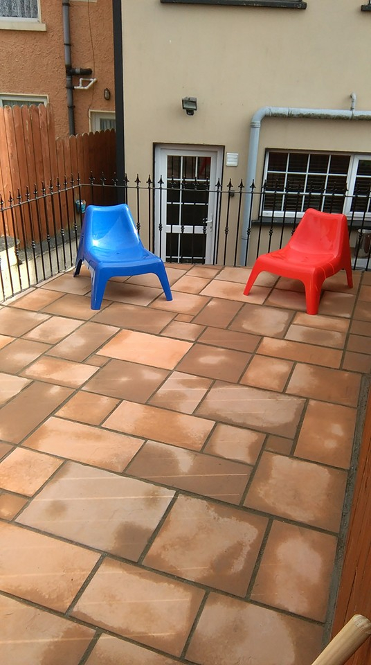LOOK Delivery in Northern Ireland included. 30m2 of Brindle paving