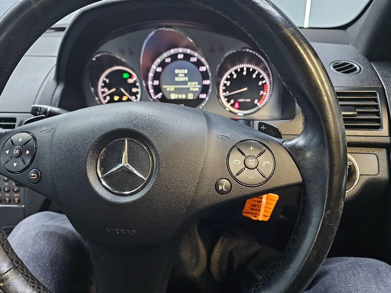 2010 Mercedes-Benz C-Class 1.8 C180 BlueEfficiency Sport Auto Euro 5 4dr SALOON Petrol Automatic