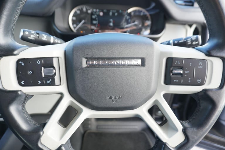 2023 Land Rover Defender 3.0 D300 X-Dynamic HSE 110 5dr Auto [7 Seat] ESTATE DIESEL Automatic