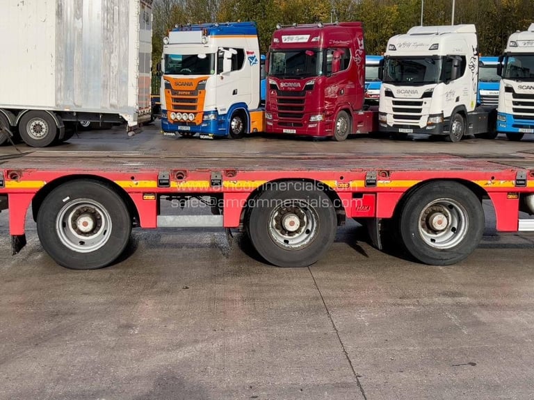 MAX 3 AXLE LOW LOADER 