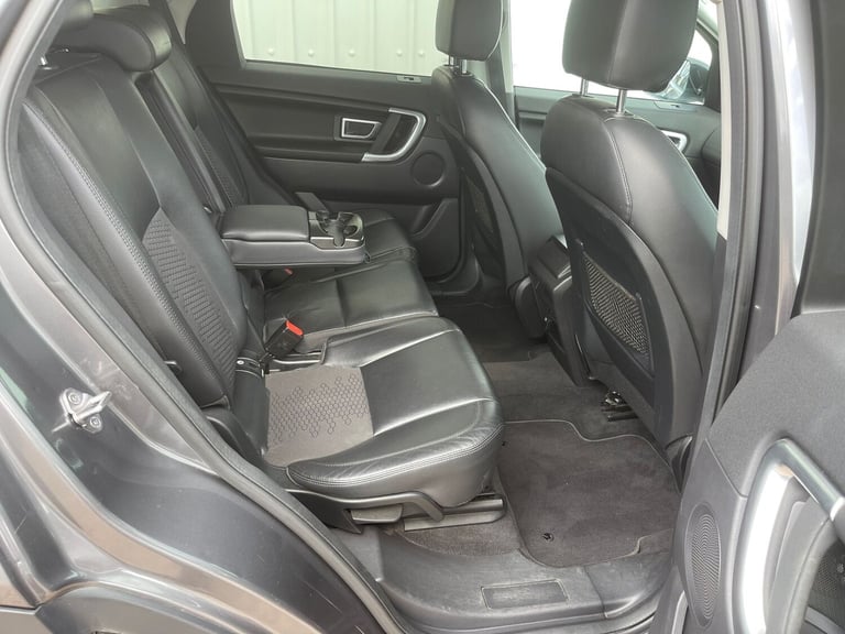 2016 Land Rover Discovery Sport 2.0 TD4 180 SE Tech 5dr Auto ESTATE Diesel Automatic