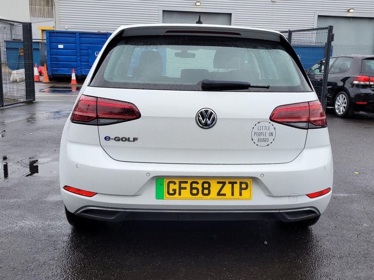  Volkswagen Golf 35.8kWh e-Golf Auto 5dr Electric Automatic