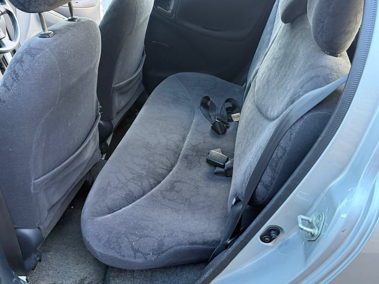 2001 Toyota Yaris 1.3 16v VVTi CDX 5dr Auto HATCHBACK Petrol Automatic - Image 10