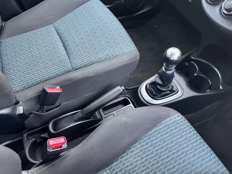 2013 Toyota Yaris 1.33 Dual VVT-i TR Euro 5 5dr HATCHBACK Petrol Manual