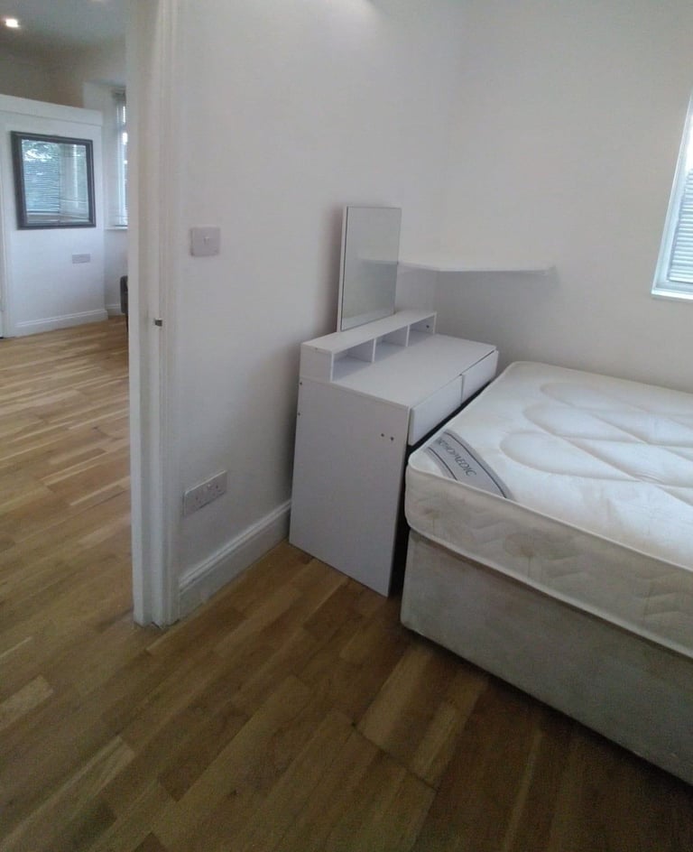 DS 1st FLOOR ONE BEDROOM10MIN HITHER GREEN BR20MIN LONDN BRIDGE ZONE3OK SINGLE PARENT&CHILD