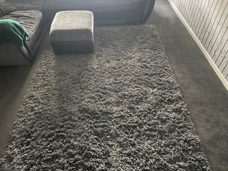 Grey rug