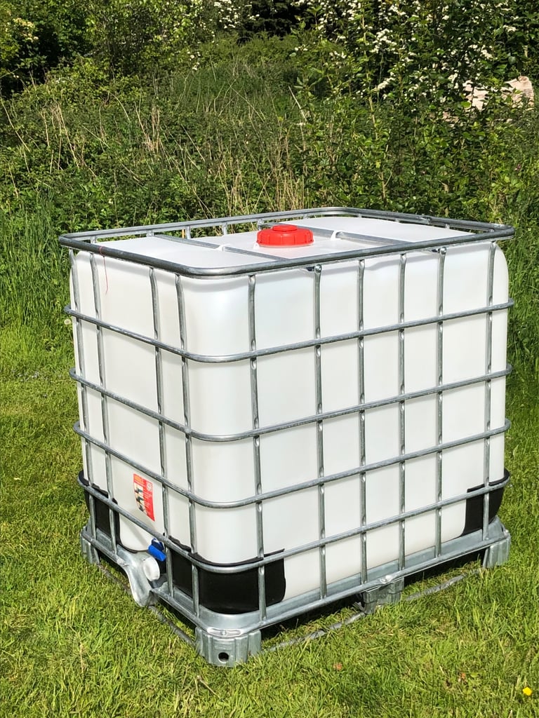 IBC water butt oil tank 1000 litre garden, allotment, waste fuel oil store can deliver