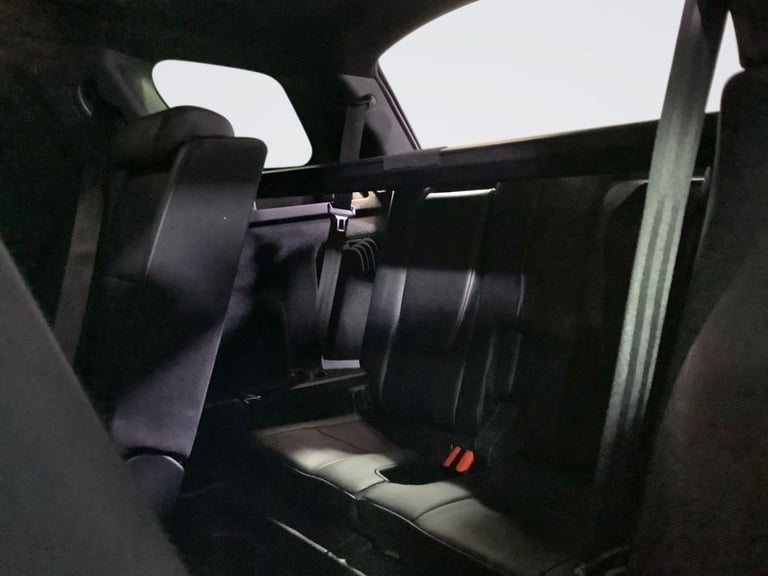 2019 Land Rover Discovery Sport 2.0 TD4 Landmark SUV 5dr Diesel Auto 4WD Euro 6 (s/s) (180 ps) ES...
