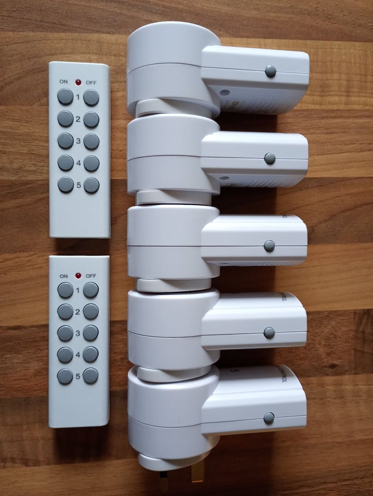 image for Remote Control Plugs And Remotes Set