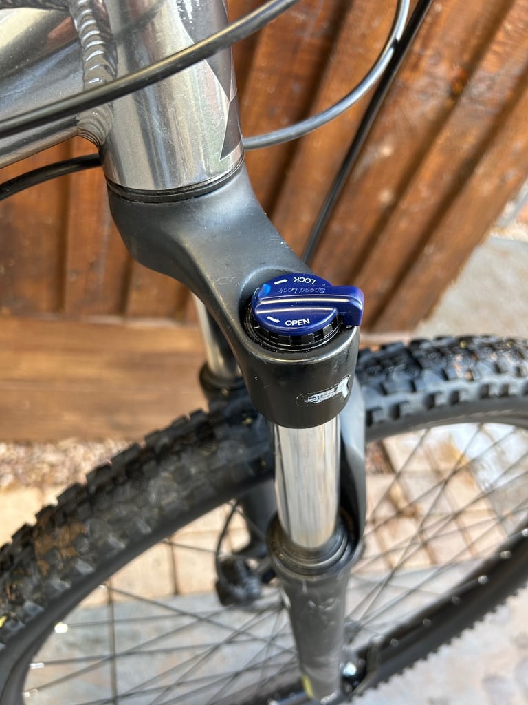 Scott Aspect 750 27.5” hardtail mountain bike