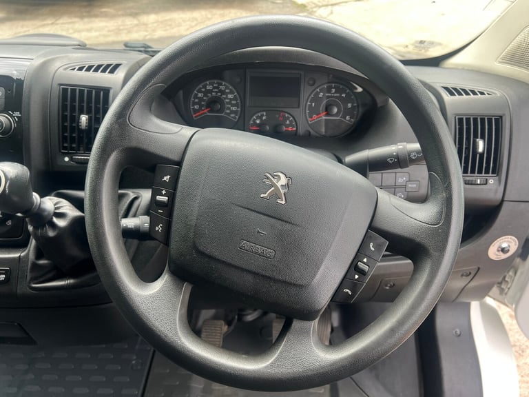 2021 Peugeot Boxer 2.2 BlueHDi H2 Professional Van 140ps PANEL VAN Diesel Manual