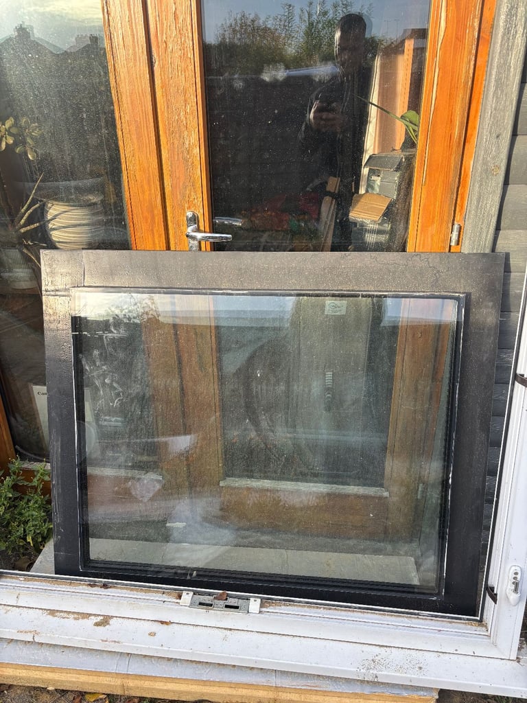 SKY Light- Almost New used for 1 year