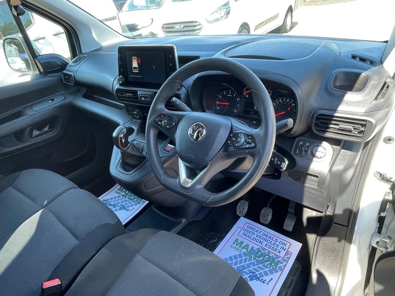2020 Vauxhall Combo 1.5 Turbo D 2300 Sportive L2 H1 Euro 6 4dr PANEL VAN Diesel Manual