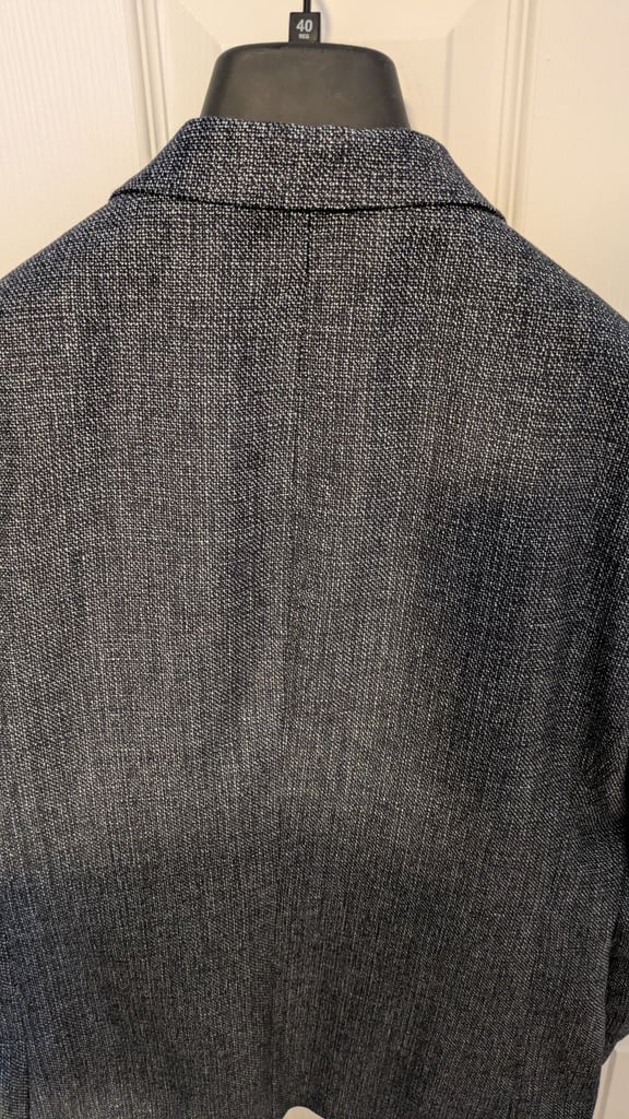 image for New with tags: Men's DKNY smart blazer for sale!