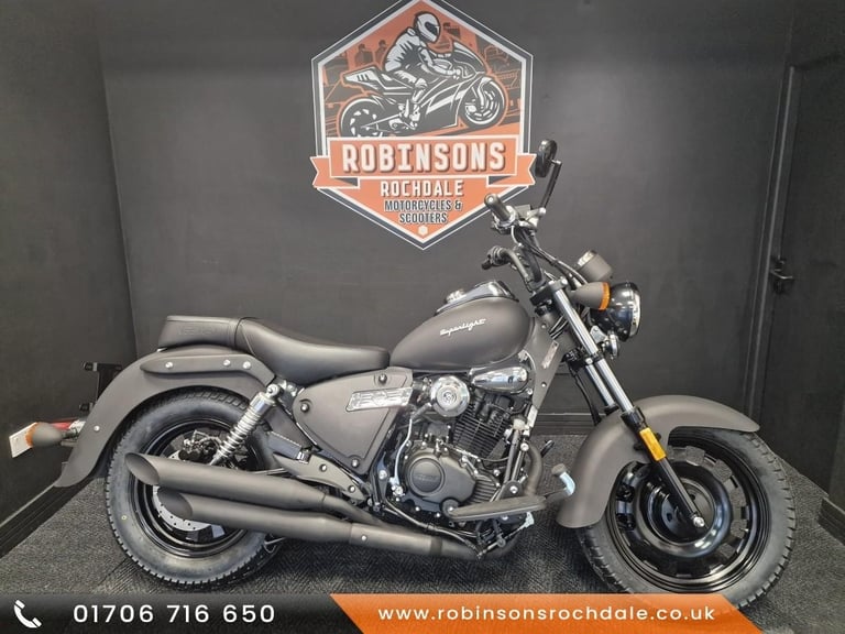Keeway Superlight 125cc LTD learner legal cruiser.