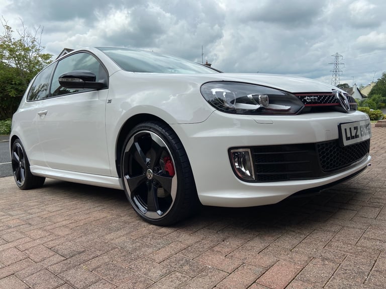 Volkswagen, GOLF, limited edition  35 Hatchback, 2012, Manual, 1984 (cc), 3 doors