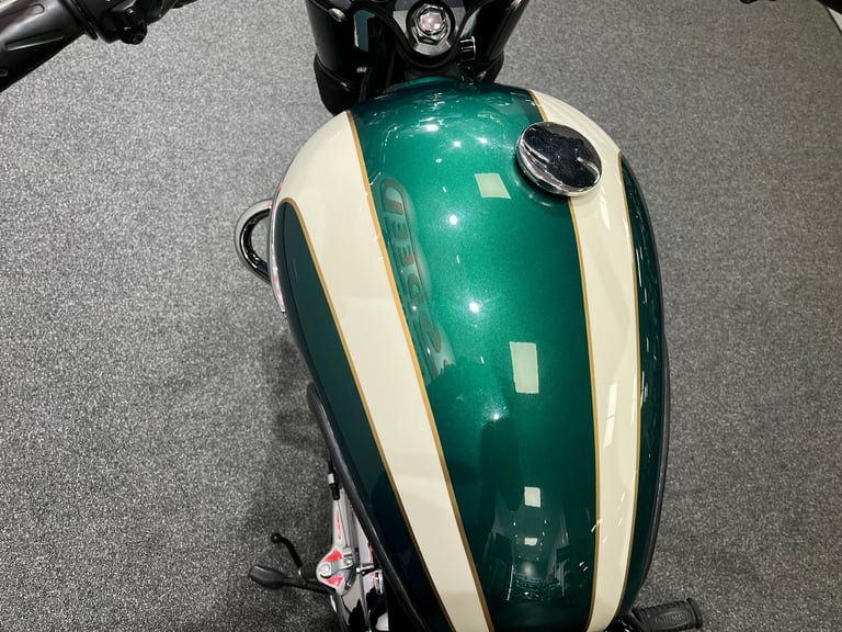 Triumph Bonneville T 100, 2011