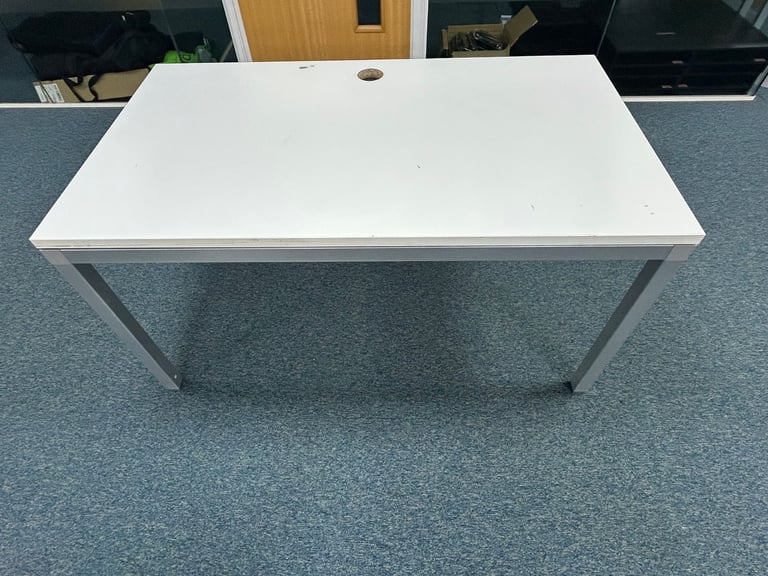 Office Clearance – Free Desks/Tables (Collection Only, HP2 4TP) - Call for any enquiries