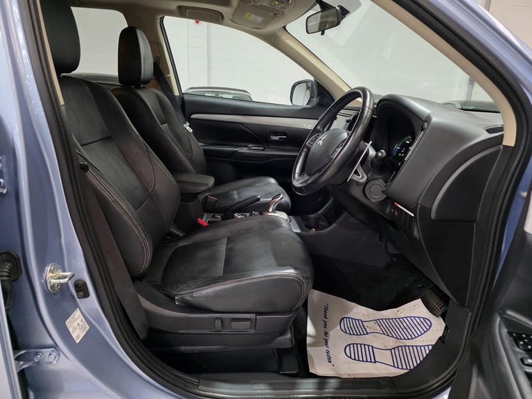 2015 Mitsubishi Outlander 2.0h 12kWh GX4h CVT 4WD Euro 5 (s/s) 5dr ESTATE Petrol/Electric Hybrid ...