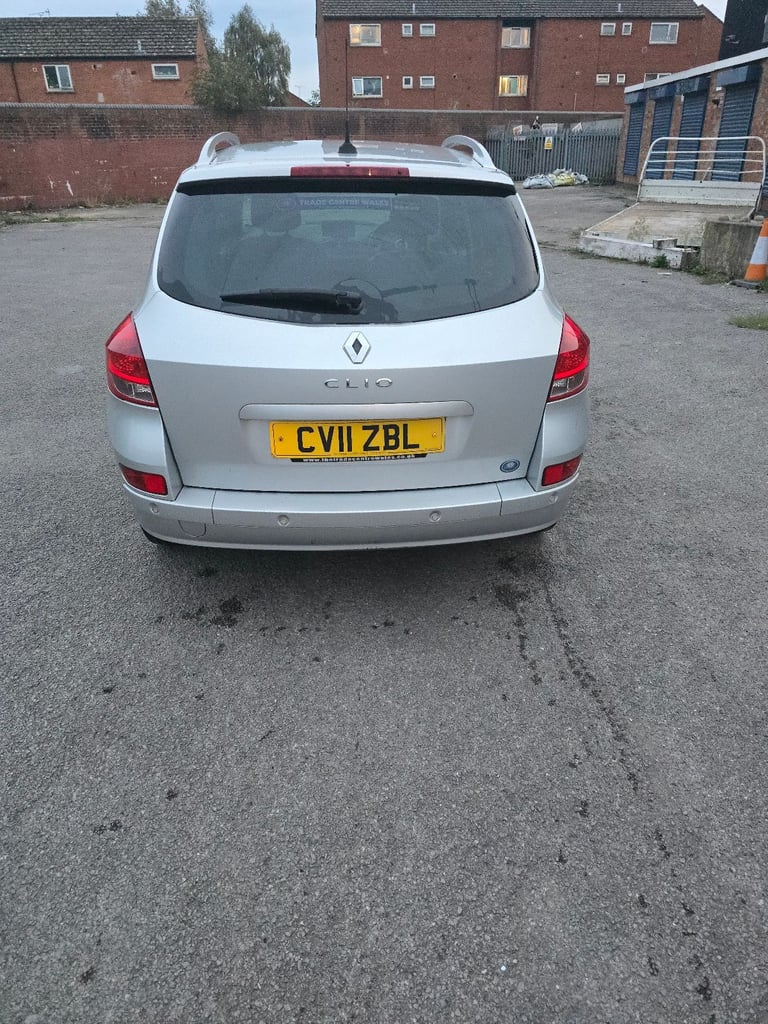 Renault, CLIO, Estate, 2011, Other, 1598 (cc), 5 doors